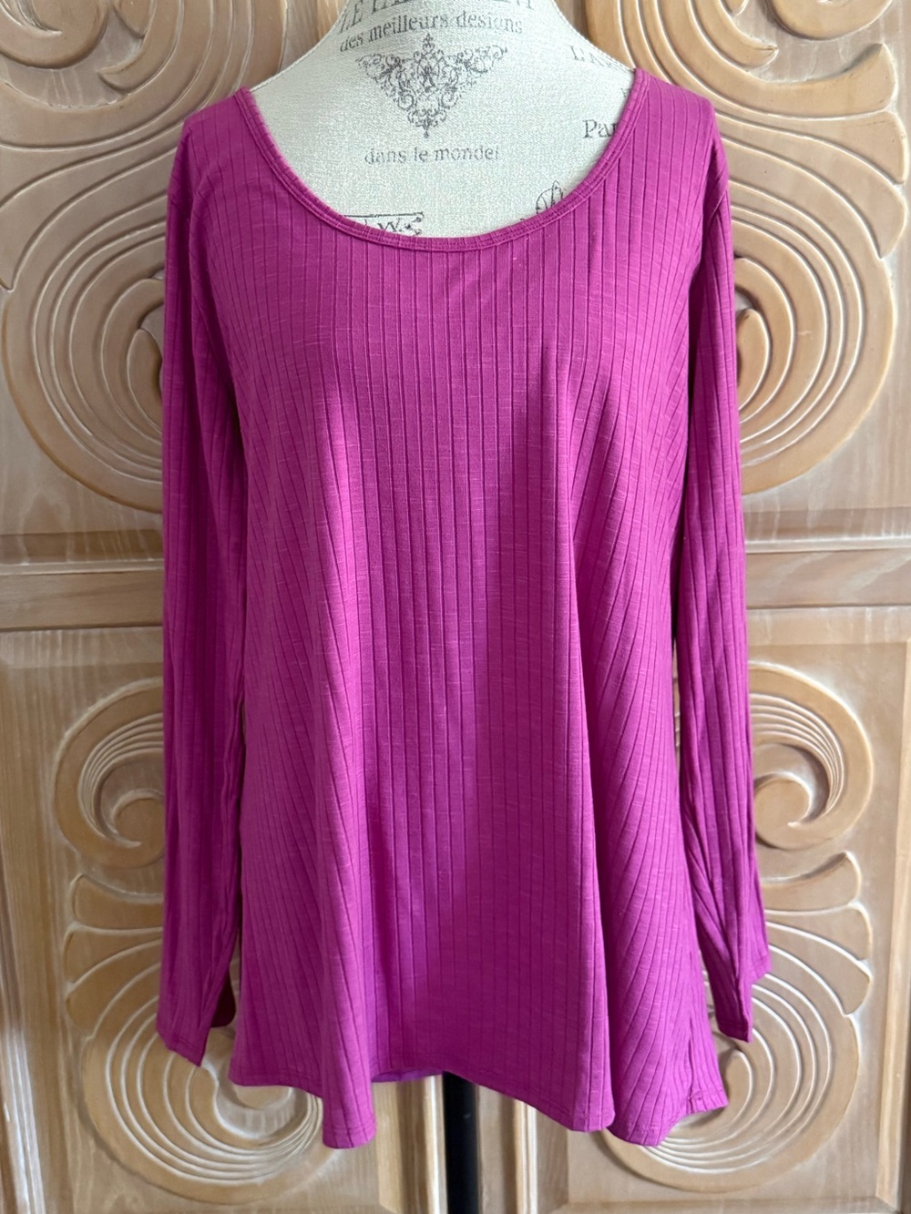 Lularoe Women’s Ribbed Long-Sleeve Top in Fuchsia size XL